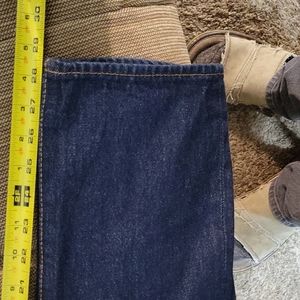 Like new Levis 501 size 30-32 in darkwash